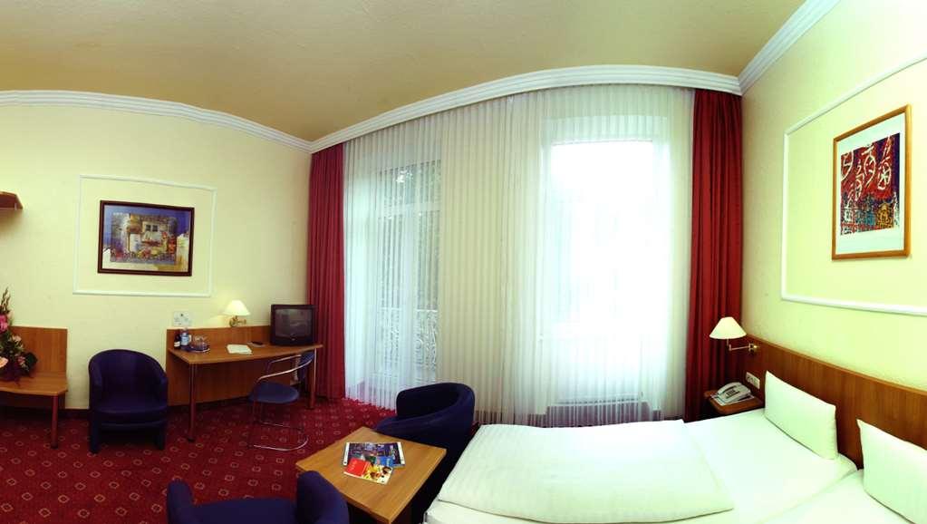 Hotel Koenigshof Mainz Room photo